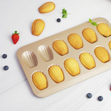 Ladda upp bild till gallerivisning, 12 St Madeleine Bakform 12 Cavity Non-Stick Madeleine Baking Pan