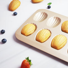 Ladda upp bild till gallerivisning, 12 St Madeleine Bakform 12 Cavity Non-Stick Madeleine Baking Pan