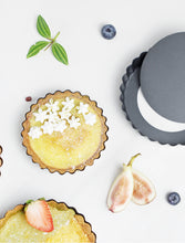 Ladda upp bild till gallerivisning, Pajform med lös botten Small Pizza Pie Quiche Tart Loose Base Pan 4PCS/SET-4.5 inch