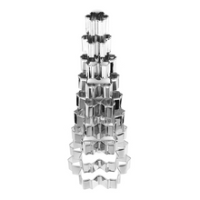 Ladda upp bild till gallerivisning, 9 St/Pack Utstickare Pepparkaksformar - 9 PCS/Set Snow Flake Ginger Cookie Cutter/ 9 St/Set Snöflingor Kaksformar