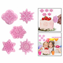 Ladda upp bild till gallerivisning, 5 St/Pack Kakstämplar Snöflinga Fondant Dekroration, 5 Pcs/Set Snowflake Embosser Christmas Lace Press Biscuit Cookie Fondant Stamps