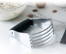 Ladda upp bild till gallerivisning, Degblandare Rostfritt Stål Pastry Cutter with Heavy Stainless Steel Blade-S