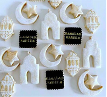 Ladda upp bild till gallerivisning, 8 St/Pack Eid Ramadan Muslim Fest Utstickare Med Stenciler Stål Måne Stjärna Mögel Eid Fondant Kaka Bakaning 8 PCS/Set Eid Ramadan Muslim Holiday Cookie Cutters قطاعة البسكويتا لعيد رمضان
