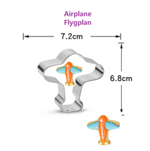 Ladda upp bild till gallerivisning, 7 St /Pack Utstickare med stenciler Fordon Bil Kollektivtrafik Motorcyle UFO Pirat Skepp Flyplan Kryssningsfartyg