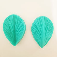 Ladda upp bild till gallerivisning, Dubbel Veiner Silikonformar Pion Blomma Double-XL Extra Large Double Sided Vein Peony Flower Silicone Mold-XL