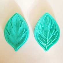 Ladda upp bild till gallerivisning, Dubbel Veiner Silikonformar Pion Blomma Double-XL Extra Large Double Sided Vein Peony Flower Silicone Mold-XL