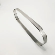 Ladda upp bild till gallerivisning, Perforerad Oval Paj Tårtring Ring Mousse Perforated Oval Tart Ring Mousse 290* 90*20mm