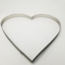Ladda upp bild till gallerivisning, Hjärta Perforerad Paj Tårtring 277 *250 *20mm 10 Inch Perforated Heart Shape Tart Ring Mousse