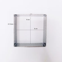 Ladda upp bild till gallerivisning, 2st FyrkantPerforerad Tårtring 8*8*3.5cm