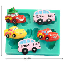 Ladda upp bild till gallerivisning, 5 i 1 Mini Bilar Sockerpasta  Choklad Lera Silikonform 5 in 1 Mini Car Mold Clay Chocolate Clay
