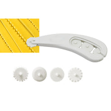 Ladda upp bild till gallerivisning, 4 i 1 Fondant Band Skärare  4 Pattern Fondant Ribbon Stripe Wheel Cutter
