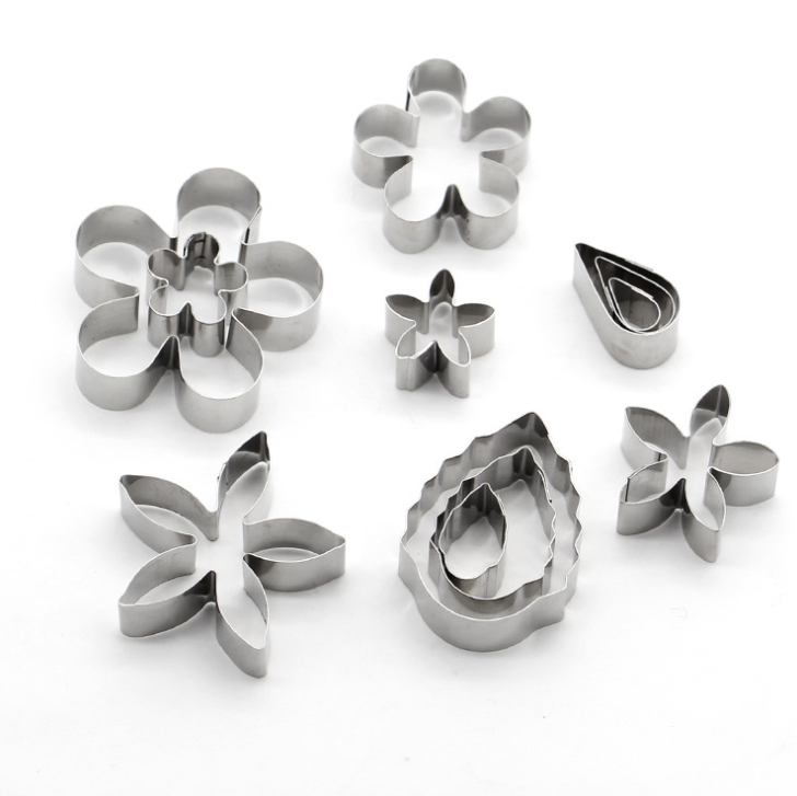 Mixed Flower Shape Cookie /Fondant /Clay Cutter 12 PCS/Set