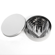 Ladda upp bild till gallerivisning, 6 St/Pack Hjärta Utstickare Pepparskakformar 6 PCS/Set Heart Shape Cookie Fondant Veg Fruit  Clay Cutter
