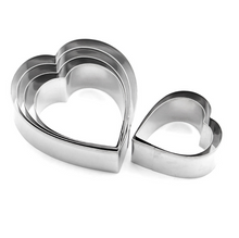 Ladda upp bild till gallerivisning, 6 St/Pack Hjärta Utstickare Pepparskakformar 6 PCS/Set Heart Shape Cookie Fondant Veg Fruit  Clay Cutter
