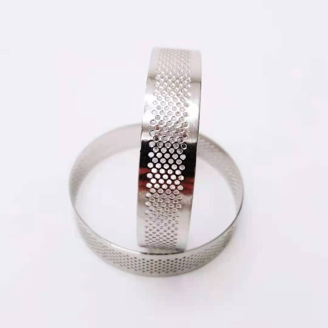 2 st Rund Perforerad Tårtring  Φ9*2cm Elektrolytiskt behandlat ostfritt stål 2st Round Perforated Tart Ring 2PCS Round Perforated Tart Ring Φ9*2cm