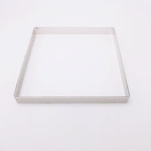 Ladda upp bild till gallerivisning, Fyrkant Perforerad Tårtring Square Perforated Tart Ring 18*18*2cm
